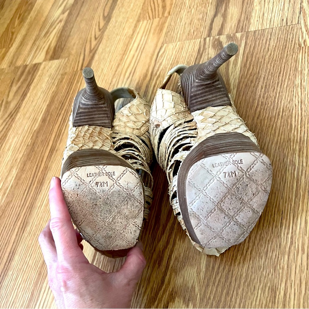 L.A.M.B. Faux Snakeskin Platform Heel Straw Sandals neutral sz‎ 7.5 - Picture 6 of 8